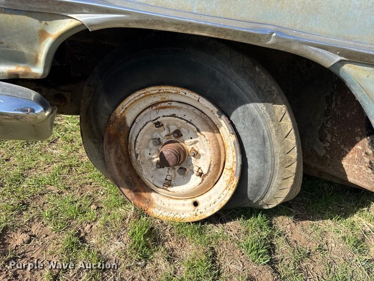 image for item FB7101 Oldsmobile Dymanic 88 sedan