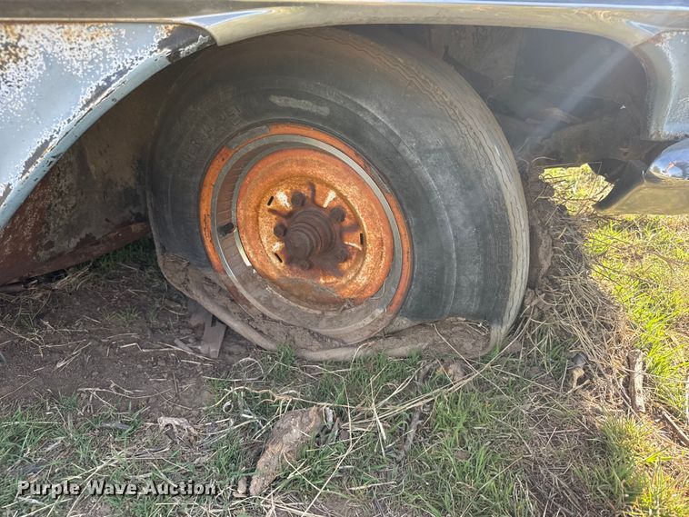 image for item FB7101 Oldsmobile Dymanic 88 sedan