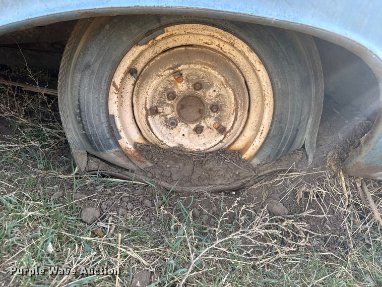 image for item FB7101 Oldsmobile Dymanic 88 sedan
