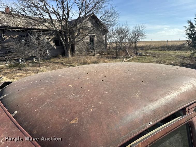 image for item FB7102 Oldsmobile 88 sedan