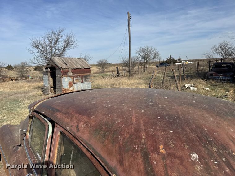 image for item FB7102 Oldsmobile 88 sedan