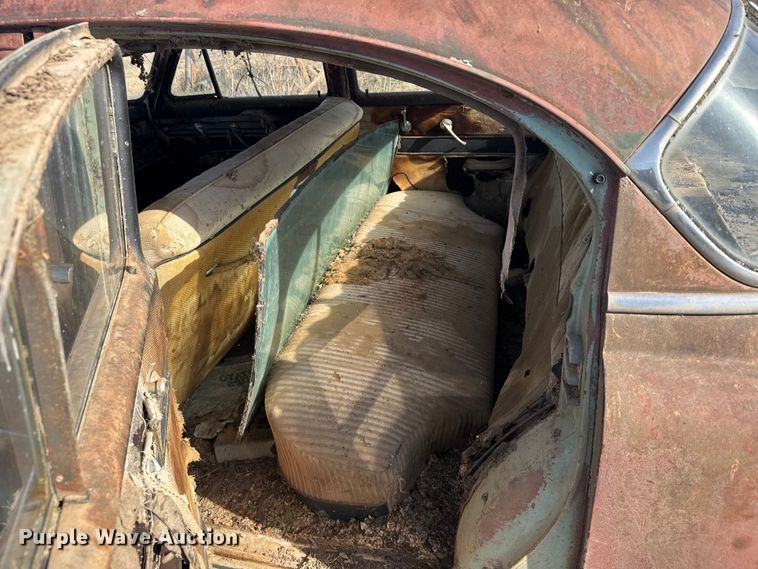 image for item FB7102 Oldsmobile 88 sedan