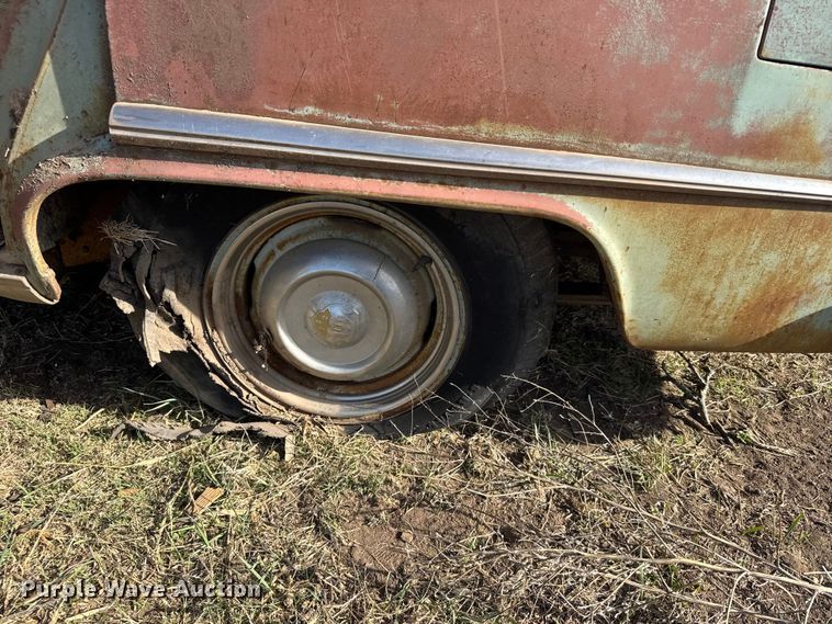 image for item FB7102 Oldsmobile 88 sedan
