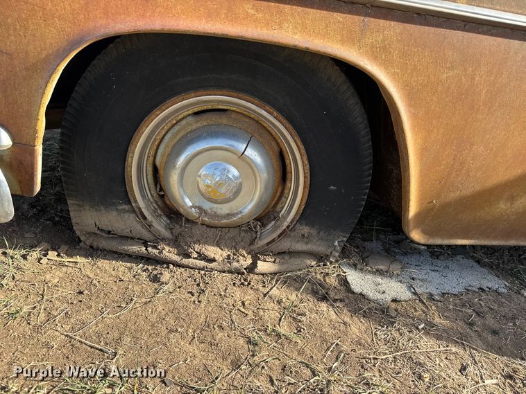 image for item FB7102 Oldsmobile 88 sedan