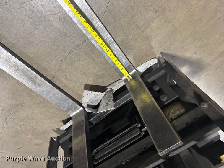 image for item FB7122 Hyster 30 forklift