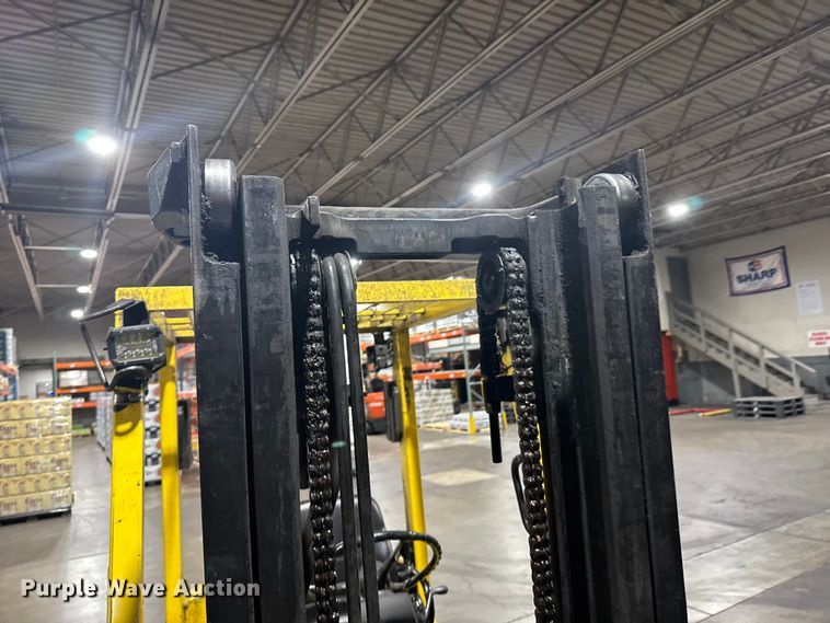 image for item FB7122 Hyster 30 forklift