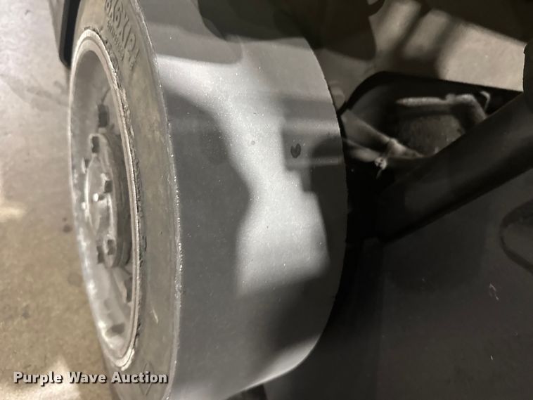 image for item FB7122 Hyster 30 forklift