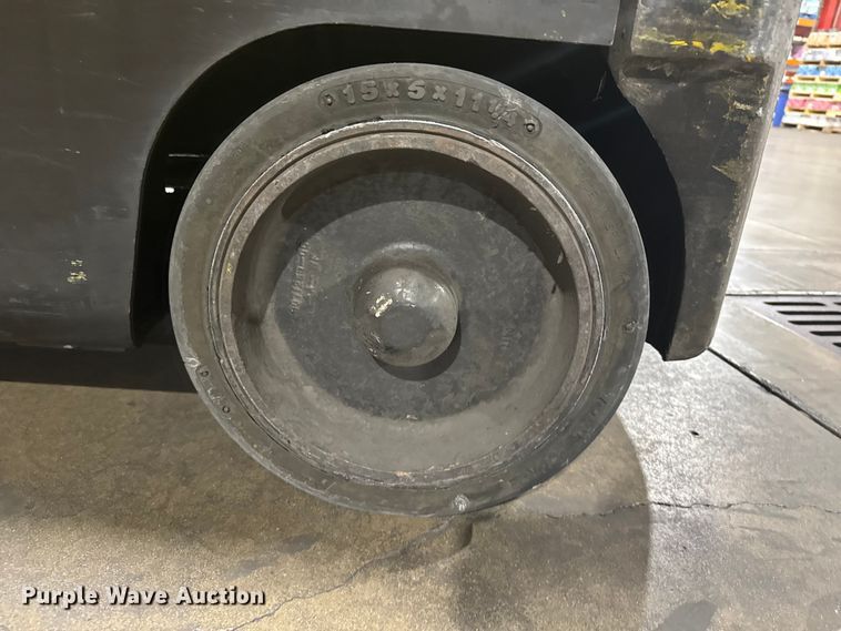 image for item FB7122 Hyster 30 forklift