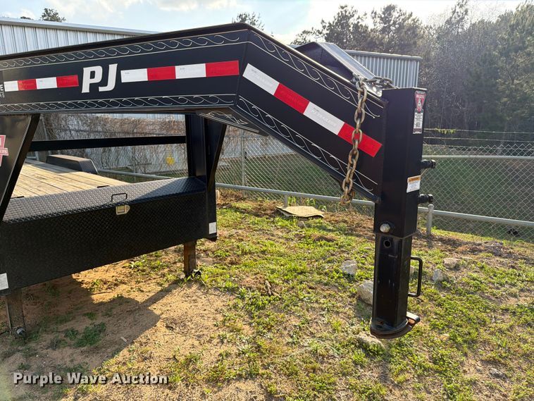 image for item FB8003 2020 PJ equipment trailer