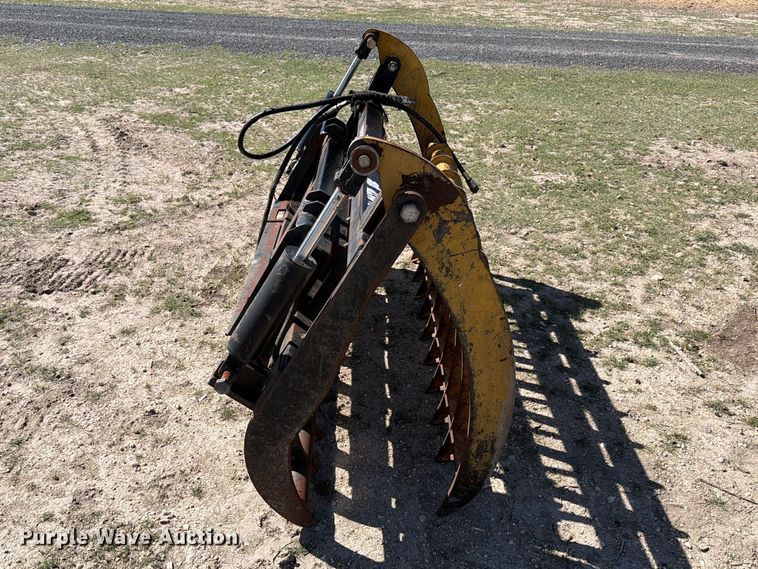 image for item FB8020 Armstrong Ag skid steer grapple