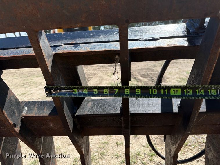 image for item FB8020 Armstrong Ag skid steer grapple