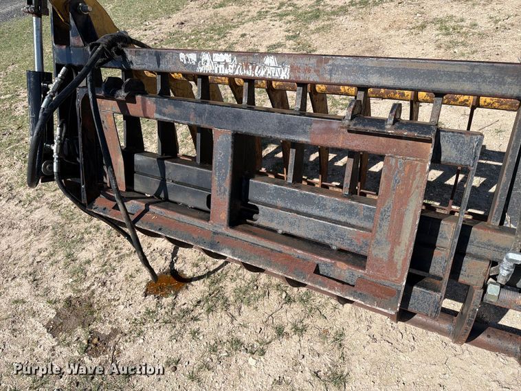 image for item FB8020 Armstrong Ag skid steer grapple