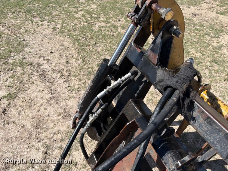 image for item FB8020 Armstrong Ag skid steer grapple