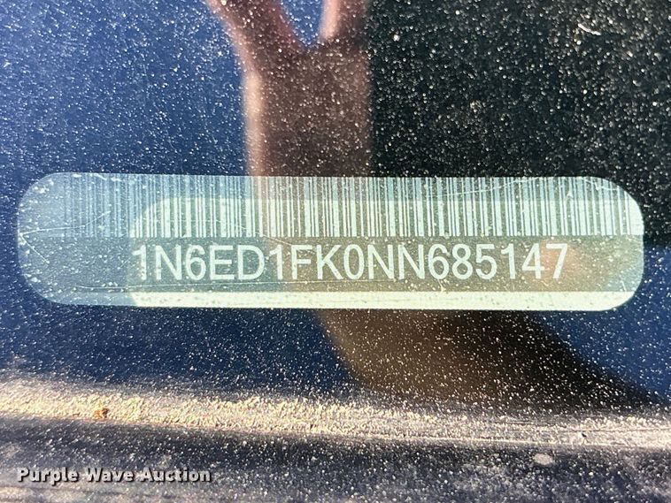 image for item FB8022 2022 Nissan Frontier Crew Cab pickup truck