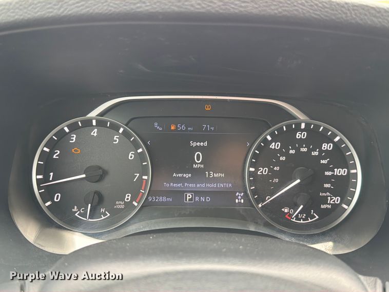 image for item FB8022 2022 Nissan Frontier Crew Cab pickup truck