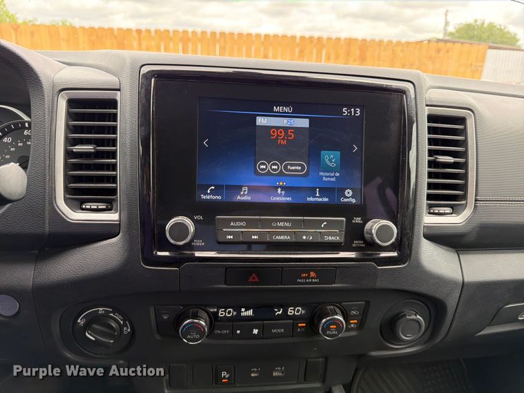 image for item FB8022 2022 Nissan Frontier Crew Cab pickup truck