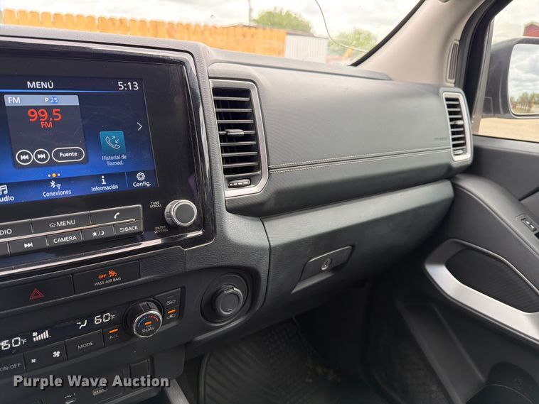 image for item FB8022 2022 Nissan Frontier Crew Cab pickup truck