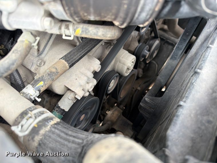 image for item FB8022 2022 Nissan Frontier Crew Cab pickup truck