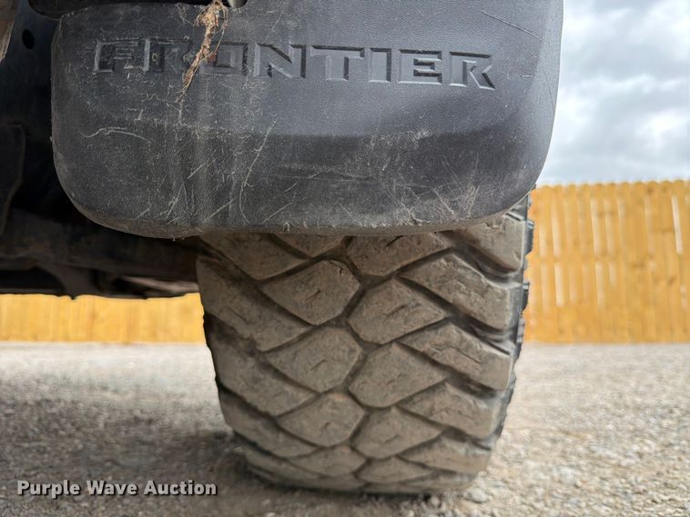 image for item FB8022 2022 Nissan Frontier Crew Cab pickup truck