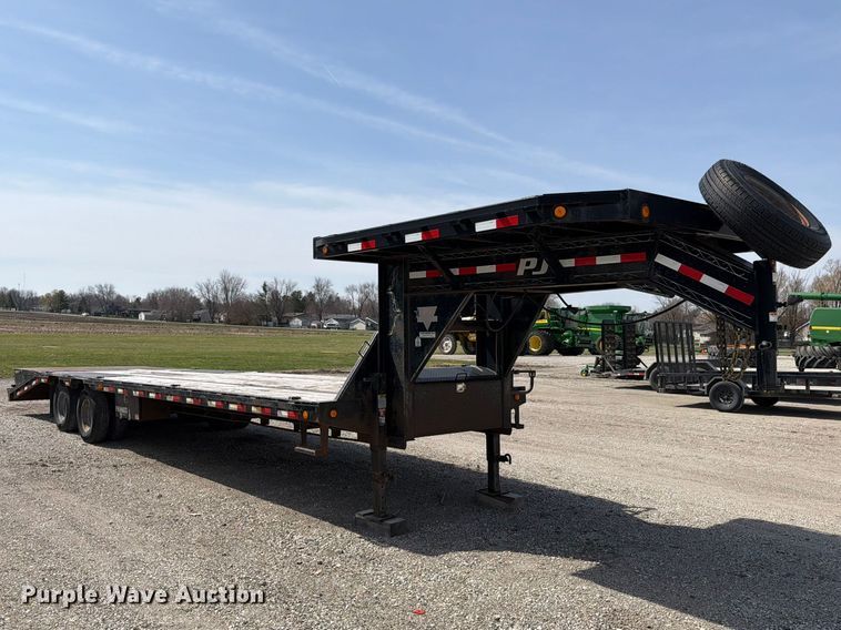 image for item FB8035 2018 PJ Trailer Gooseneck LD302 equipment trailer