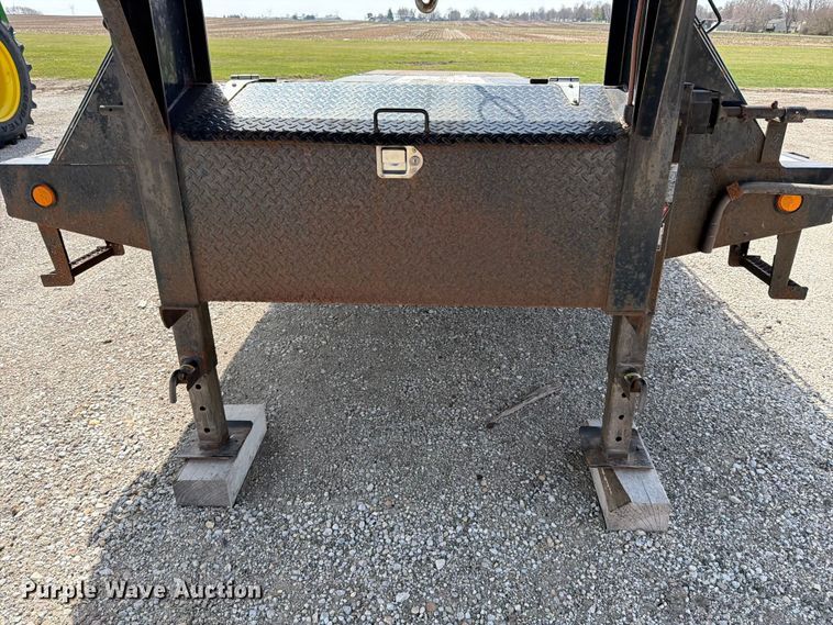 image for item FB8035 2018 PJ Trailer Gooseneck LD302 equipment trailer