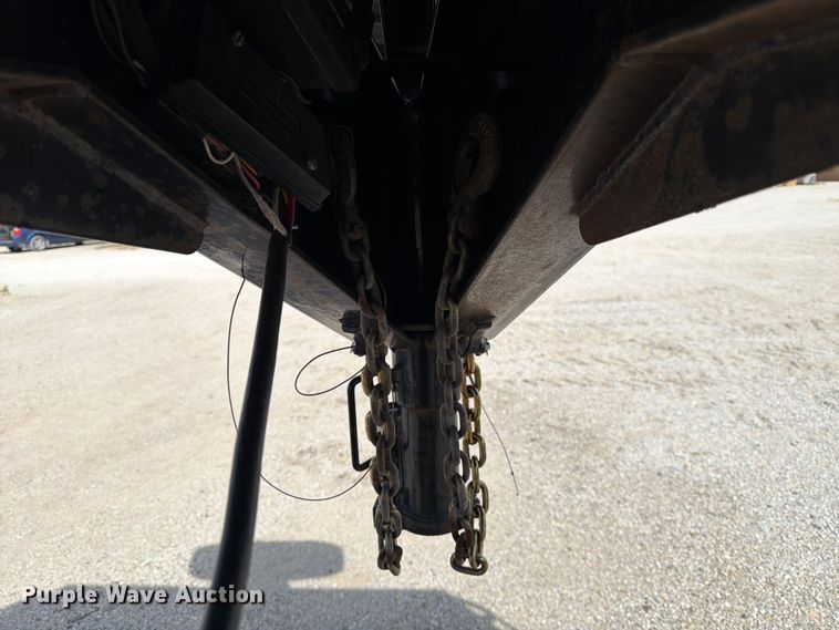 image for item FB8035 2018 PJ Trailer Gooseneck LD302 equipment trailer