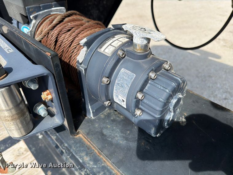 image for item FB8035 2018 PJ Trailer Gooseneck LD302 equipment trailer