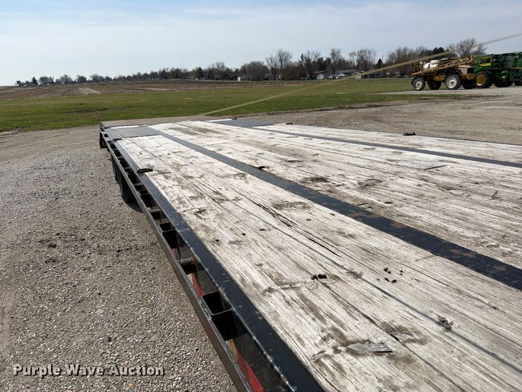 image for item FB8035 2018 PJ Trailer Gooseneck LD302 equipment trailer