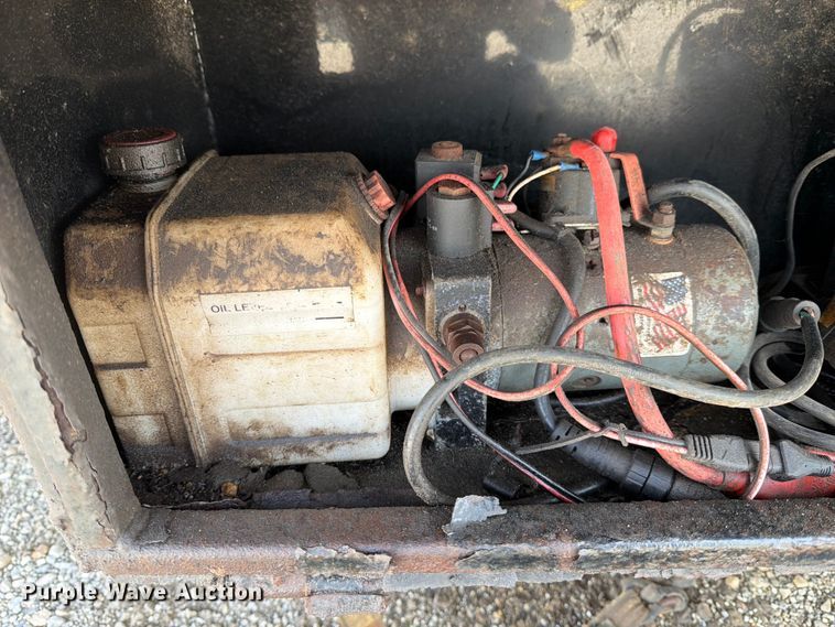 image for item FB8035 2018 PJ Trailer Gooseneck LD302 equipment trailer