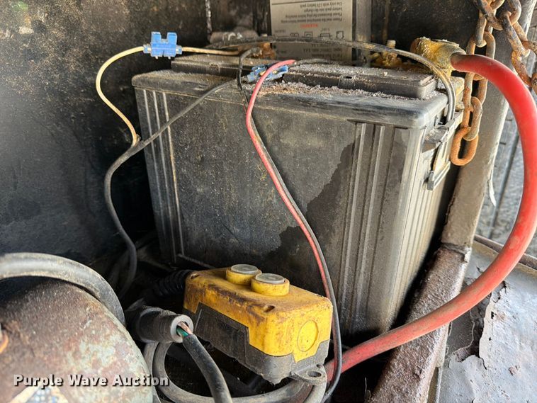 image for item FB8035 2018 PJ Trailer Gooseneck LD302 equipment trailer