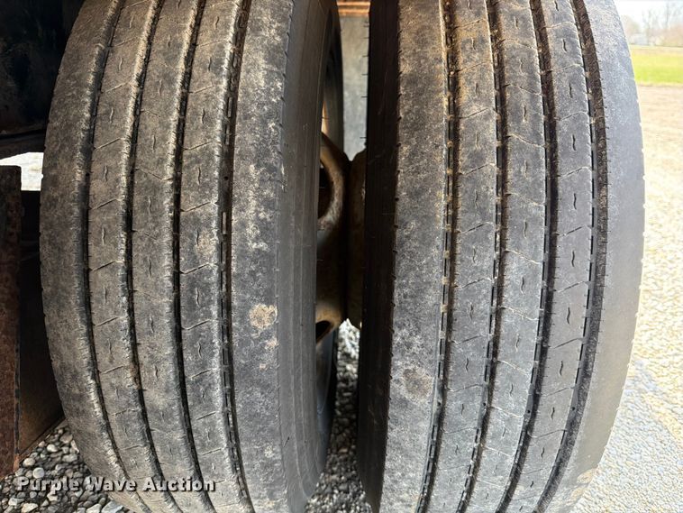 image for item FB8035 2018 PJ Trailer Gooseneck LD302 equipment trailer