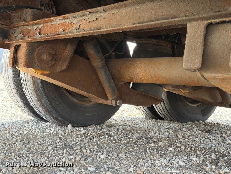 image for item FB8035 2018 PJ Trailer Gooseneck LD302 equipment trailer