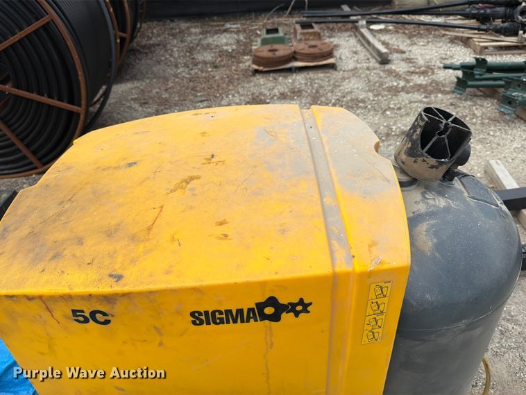 image for item FB8048 2011 Kaeser Airtower 5C air compressor