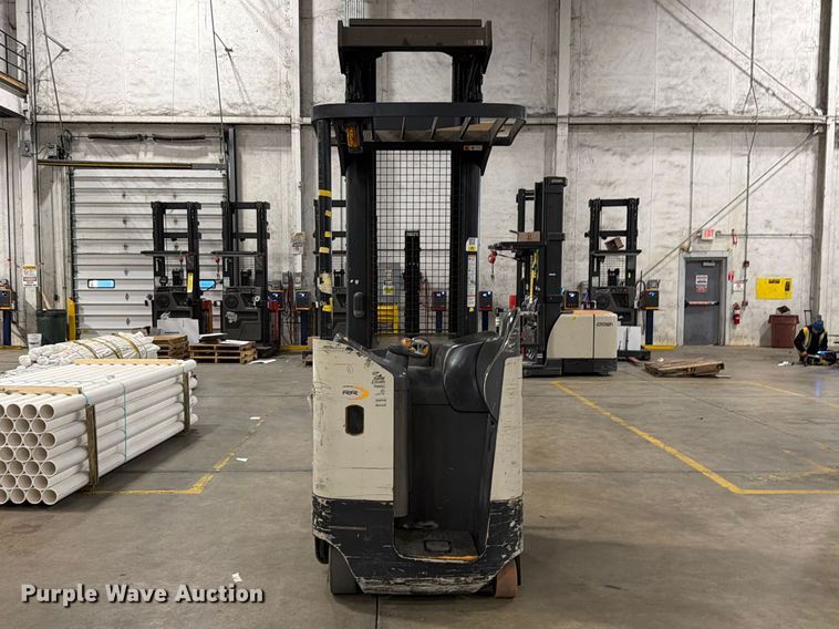 image for item FB8054 2016 Crown RR5725-35 reach truck