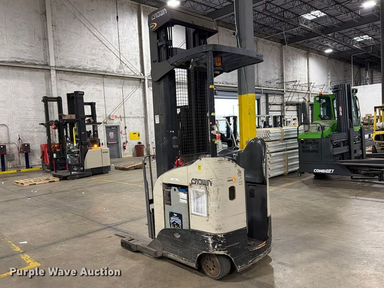 image for item FB8054 2016 Crown RR5725-35 reach truck
