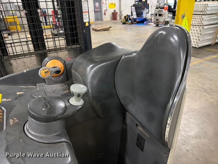 image for item FB8054 2016 Crown RR5725-35 reach truck