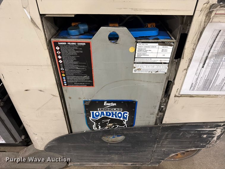 image for item FB8054 2016 Crown RR5725-35 reach truck