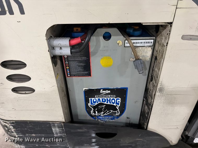 image for item FB8054 2016 Crown RR5725-35 reach truck