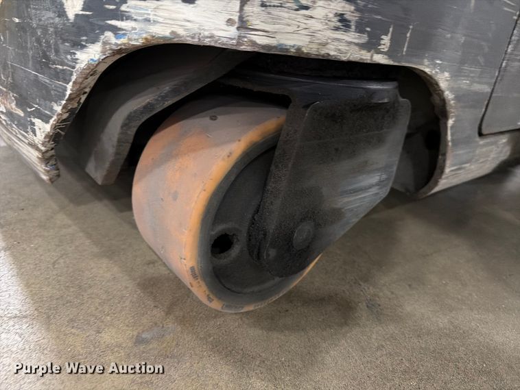 image for item FB8054 2016 Crown RR5725-35 reach truck