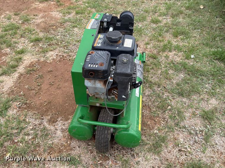 image for item FB8069 John Deere AC1-8GS air compressor