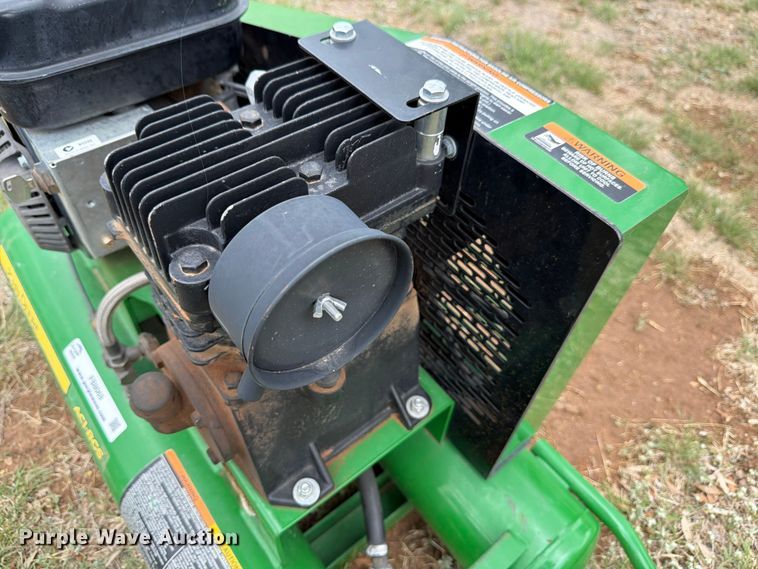 image for item FB8069 John Deere AC1-8GS air compressor