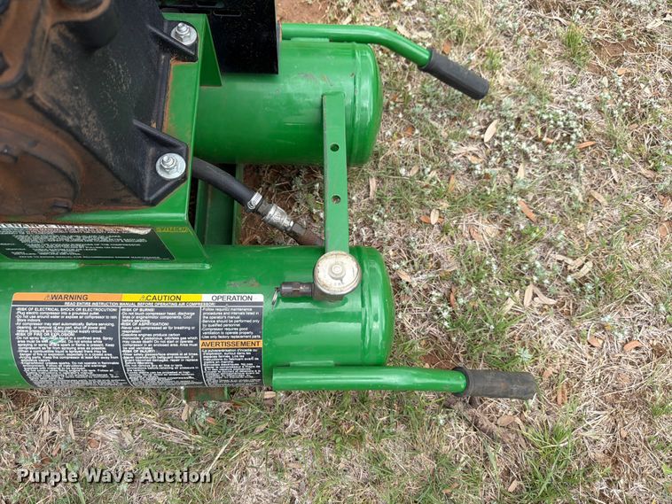 image for item FB8069 John Deere AC1-8GS air compressor