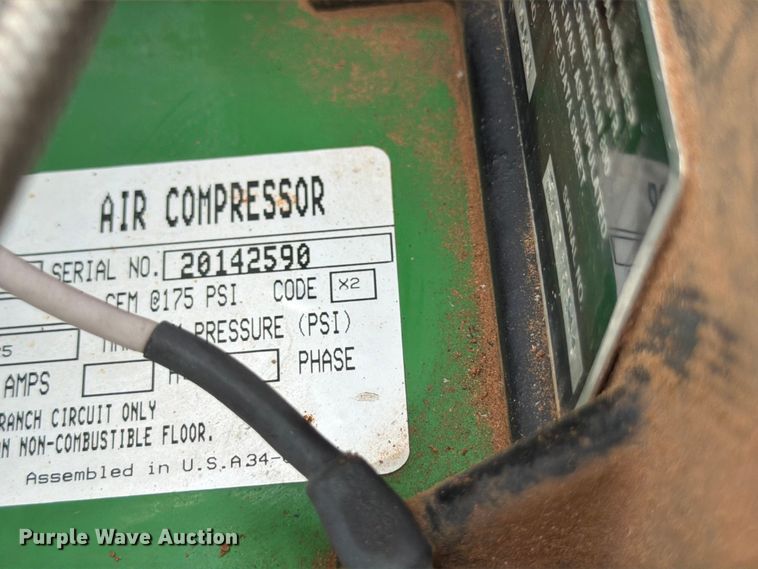 image for item FB8069 John Deere AC1-8GS air compressor