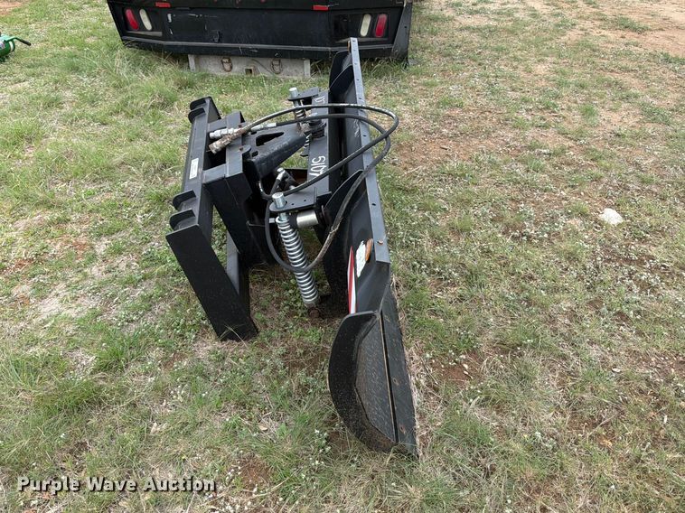 image for item FB8071 Skid steer dozer blade