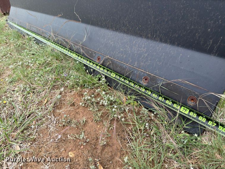 image for item FB8071 Skid steer dozer blade