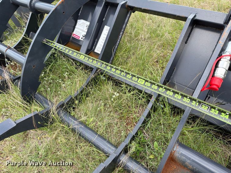 image for item FB8073 2025 Wolverine SBG-13-72W skid steer grapple