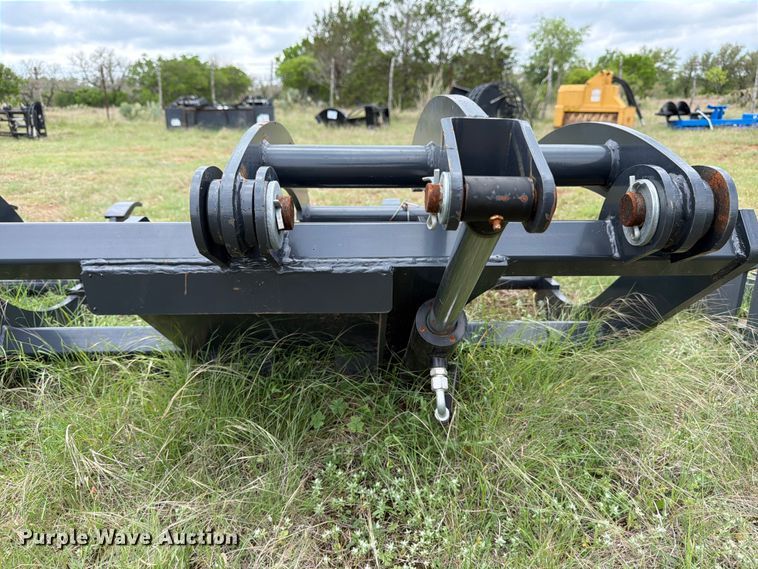 image for item FB8073 2025 Wolverine SBG-13-72W skid steer grapple