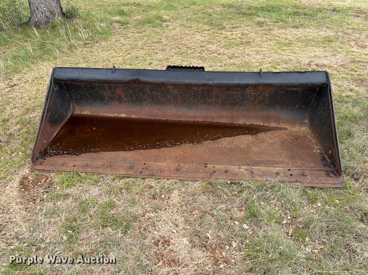 image for item FB8080 Caterpillar skid steer bucket