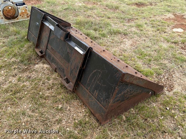 image for item FB8080 Caterpillar skid steer bucket