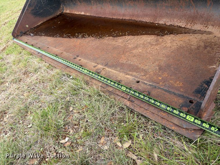 image for item FB8080 Caterpillar skid steer bucket